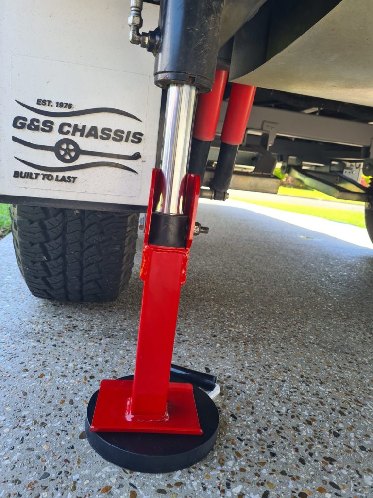 Hydraulic 'Levelling' for Caravans - Image 9