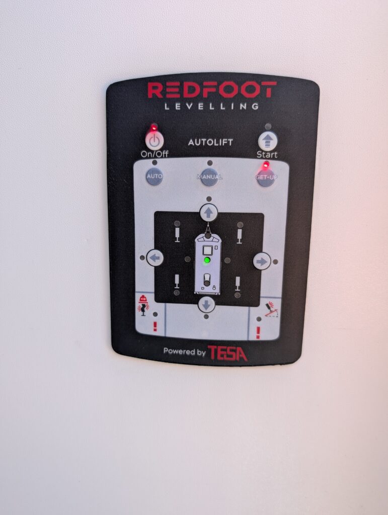 AutoLift Levelling System for Caravans - Image 12