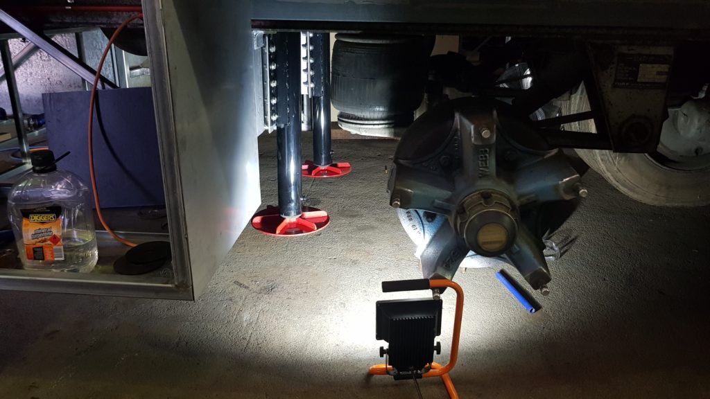 Custom Trailer Levelling Systems - Image 8