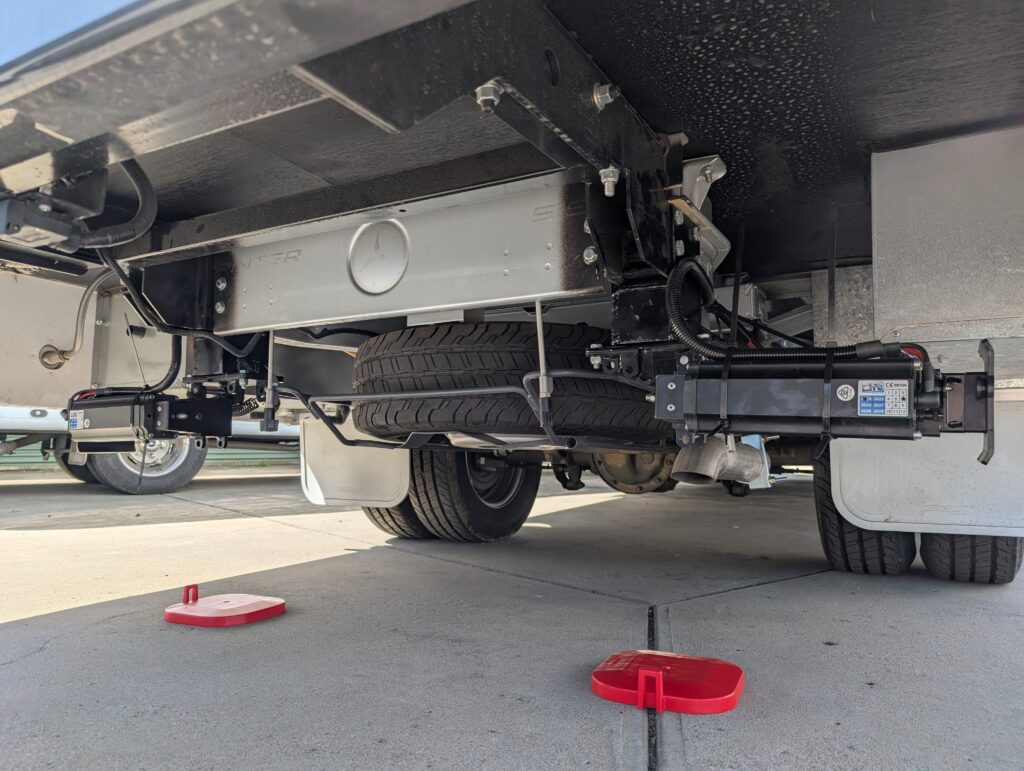 Mercedes Benz Sprinter ‘AutoLift’ System - Image 10