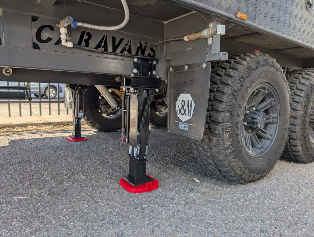 AutoLift Levelling System for Caravans - Image 8