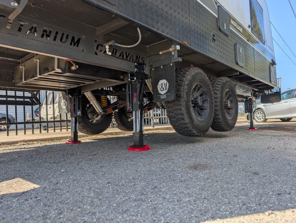 AutoLift Levelling System for Caravans - Image 5